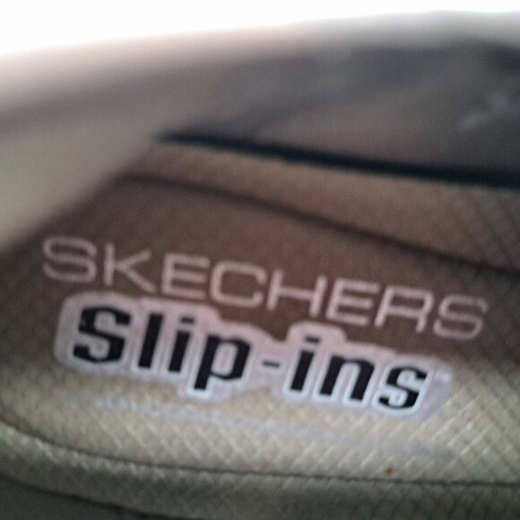 Skechers Modern Comfort Women's Breathe Easy -Size 7 - Picture 13 of 13